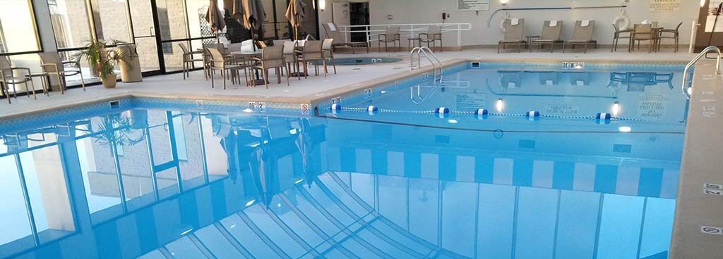 commercial pool cleaning